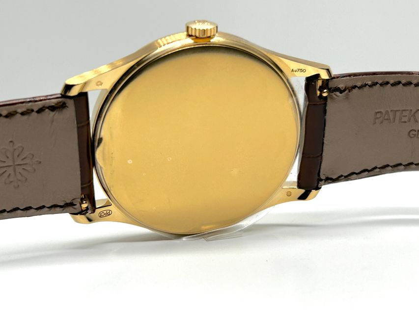 Patek Philippe Calatrava 5196J-001 Image 4